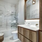 10 Inspirasi Renovasi Kamar Mandi Modern